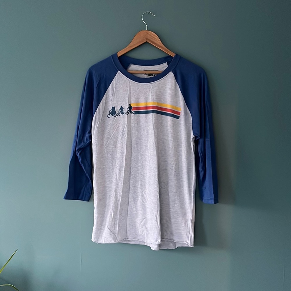Stranger Things Raglan Tee Shirt Sz L